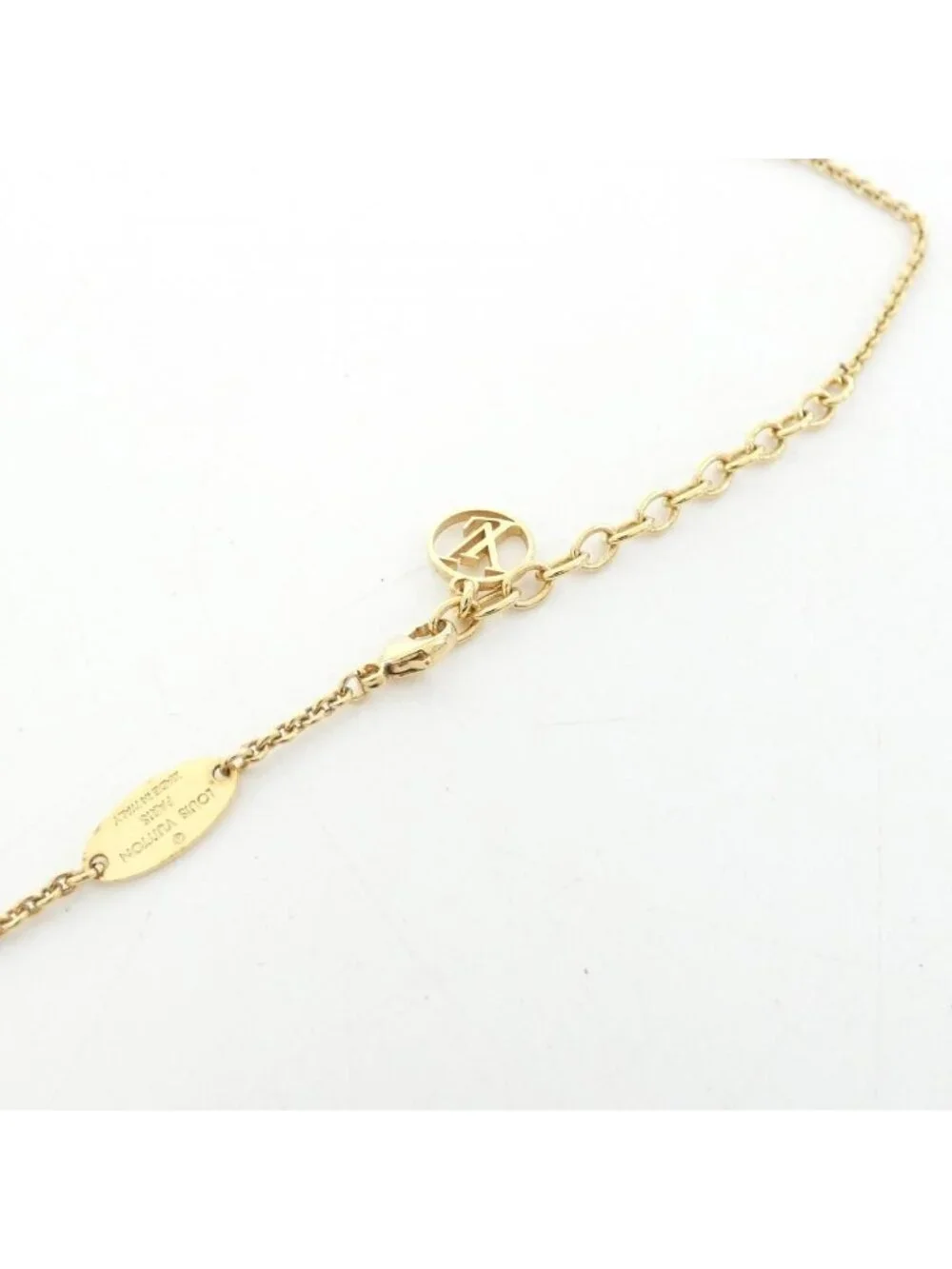 Louis Vuitton Necklace Essential